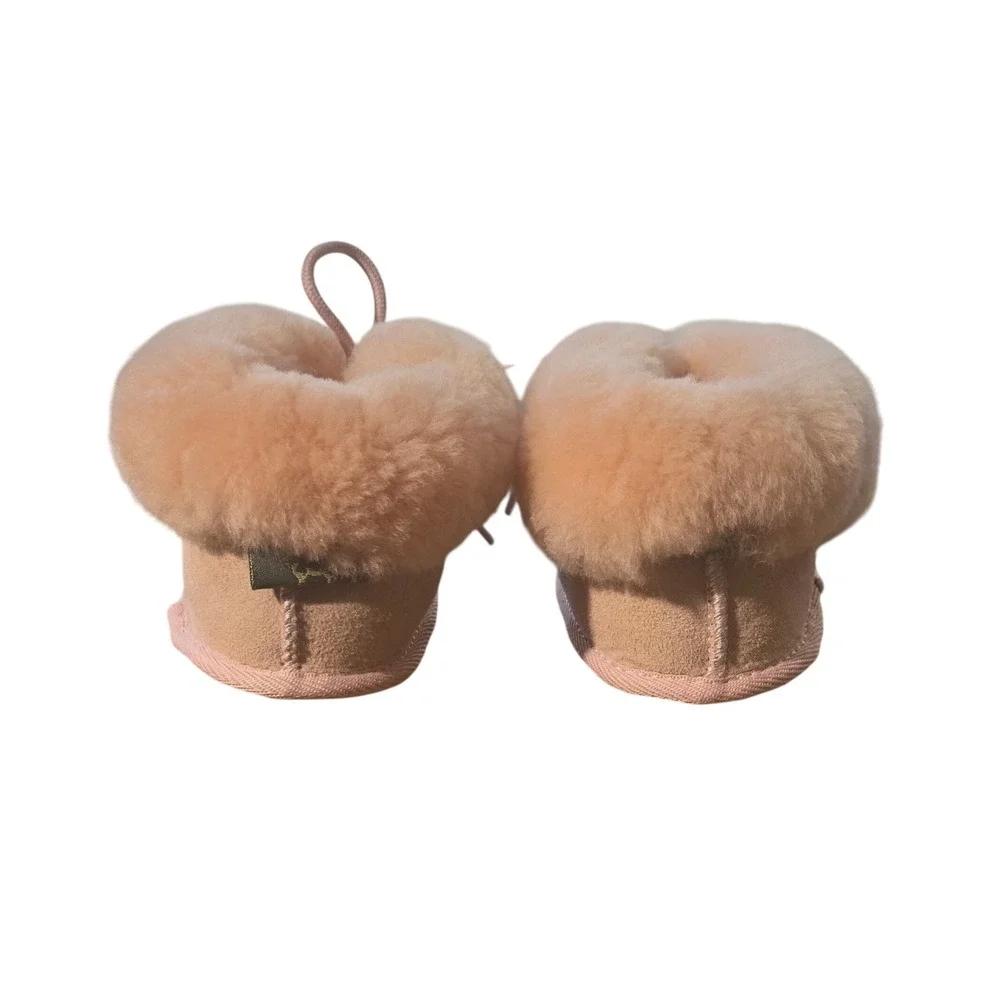 Cloud Nine Sheepskin Booties Soft Cozy‎ Infant Shoes M (4-5)